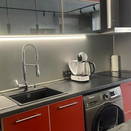 Daire апартамент немо -цял апартамент-104кв м- 2 спални-1 всекидневна -1 баня- 1 кухня- 600m Oт плажа *